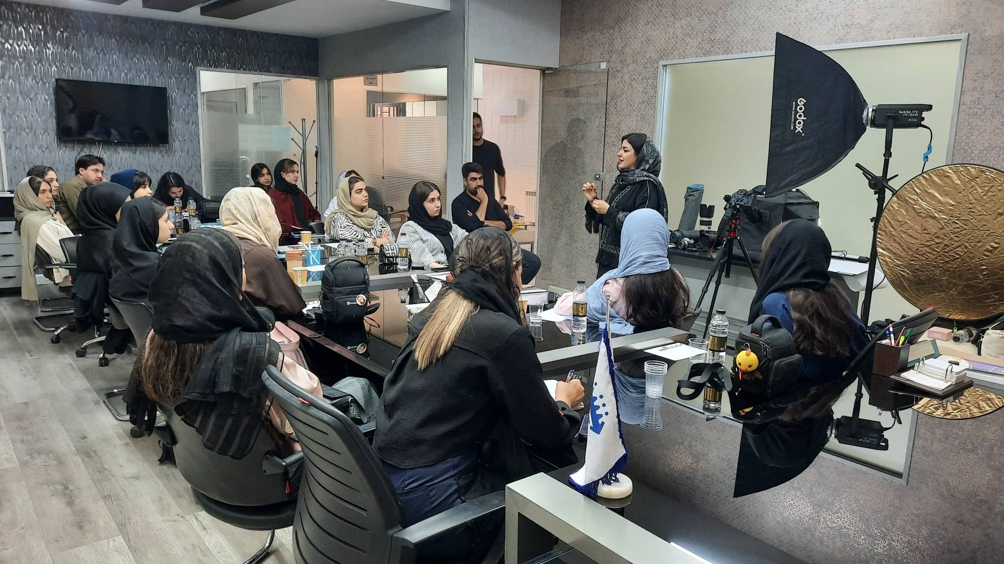 ارتقای مهارتهای بصری؛ برگزاری ورکشاپ تخصصی عکاسی در انجمن طلا
